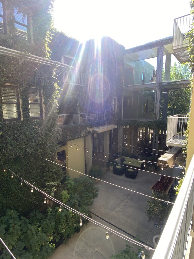 Hotel Healdsburg Courtyard